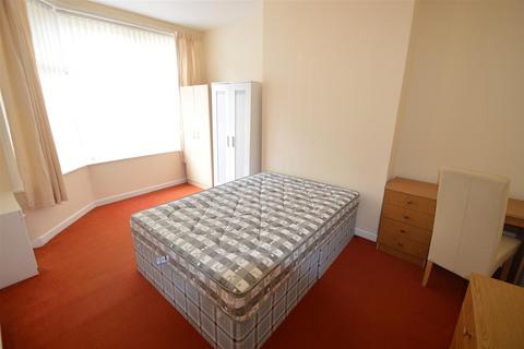 4 bedroom house to rent, Banff Road, Manchester M14