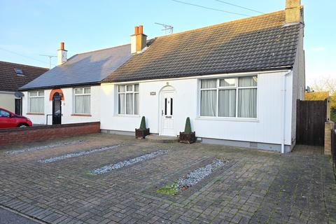 2 bedroom semi-detached bungalow for sale, Castle Road, Rayleigh, Essex