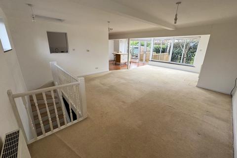 4 bedroom end of terrace house to rent, Nutley TN22