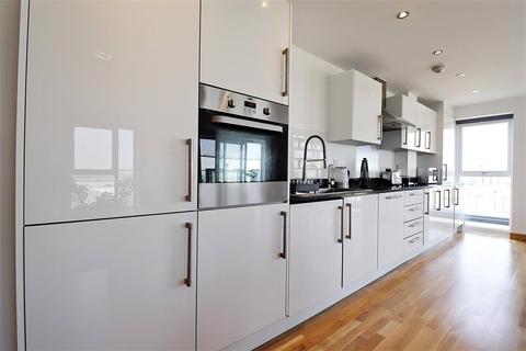 2 bedroom penthouse for sale, Mill Pond Road, Dartford, DA1