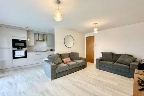 2 bedroom flat for sale, Boycott Avenue, Oldbrook, MK6