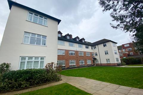 3 bedroom flat to rent, Cornwall Road, Pinner HA5