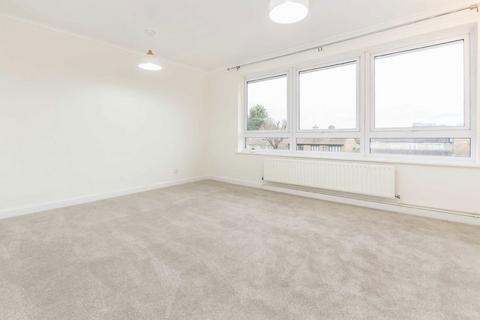 2 bedroom flat to rent, Palace Road, Kingston Upon Thames KT1