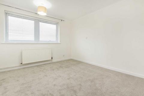 2 bedroom flat to rent, Palace Road, Kingston Upon Thames KT1