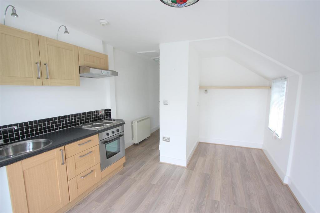 Flat 3, 15 Edgcumbe Avenue Kitchen Area Bed Area