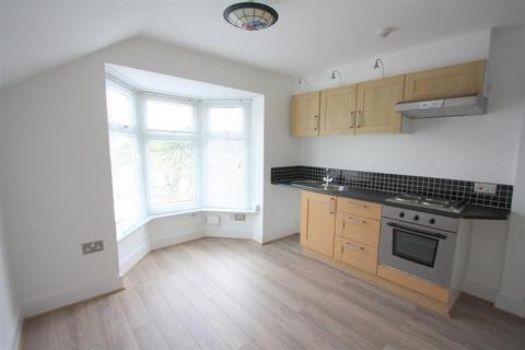 1 bedroom flat to rent, Edgcumbe Avenue, Newquay TR7