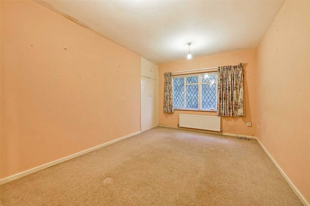 Dining/Bedroom 2