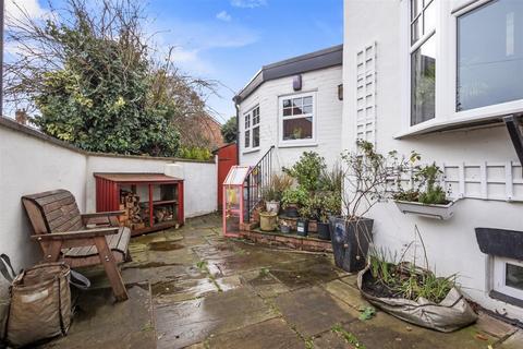 4 bedroom end of terrace house for sale, Vicarage Lane, Bowdon, Altrincham