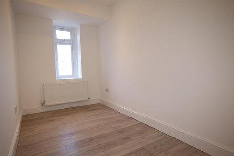 2 bedroom apartment to rent, Bull Head Yard, Dartford