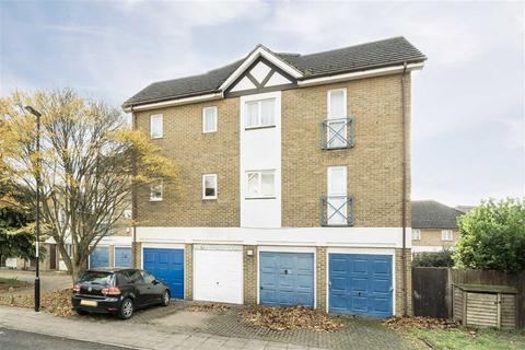 2 bedroom flat for sale, Farrow Lane, London SE14