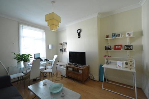 1 bedroom flat to rent, Shepherds Bush Road,  W6