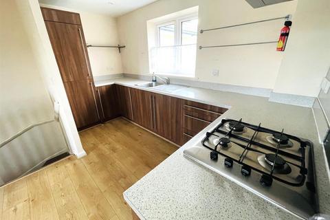 2 bedroom coach house for sale, Heol Cae Tynewydd, Loughor, Swansea