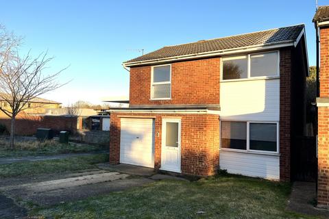 3 bedroom detached house to rent, Rothleigh Road, Cambridge, CB1