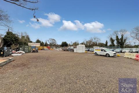 Industrial unit to rent, The Transport Yard, Wood End Gardens, Northolt UB5