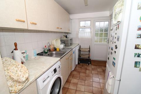 52 Mounthurst Road, Bromley, BR2 7PQ