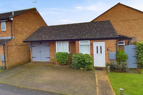 2 bedroom detached bungalow for sale, East Street, Leighton Buzzard, LU7