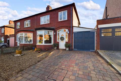 3 bedroom semi-detached house for sale, Melbourne Crescent, Whitley Bay