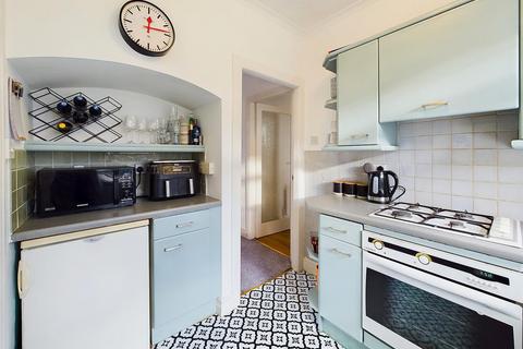 33 Melbourne Crescent, Whitley Bay, NE25 8TG