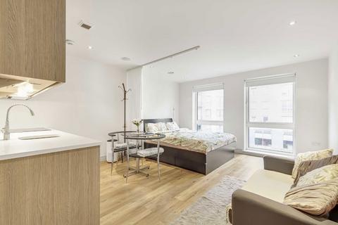 Studio for sale, Park Street, London SW6