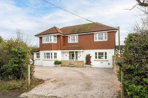 6 bedroom detached house to rent, Church Road, Weald, Sevenoaks  TN14 6LT