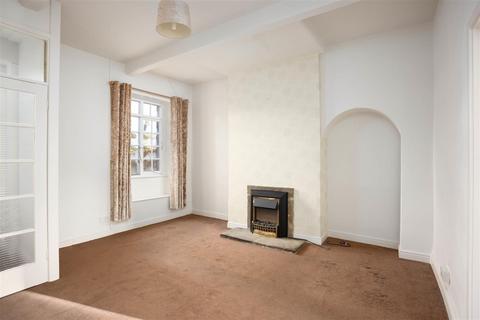 2 bedroom cottage for sale, The Avenue, Leeds LS17