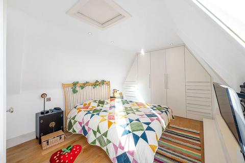 1 bedroom duplex for sale, Clapham Road, London SW9