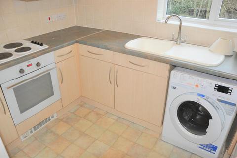 2 bedroom flat to rent, Bentall Place, Andover SP10