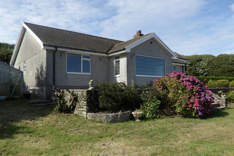 3 bedroom detached bungalow to rent, No Mans Land, Looe