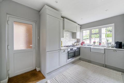 3 Broomcroft Close, Woking, GU22 8NR