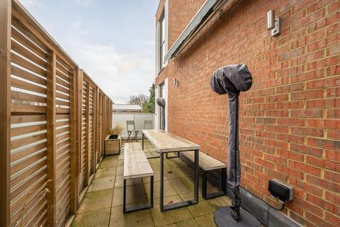 1 bedroom flat for sale, Worple Road, Wimbledon, LONDON, SW19