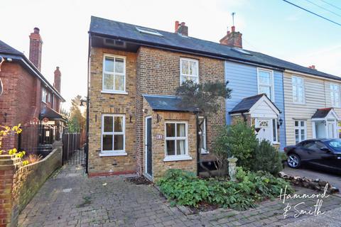 4 bedroom end of terrace house to rent, Carpenters Arms Lane, Epping CM16