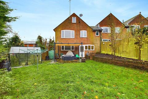 4 bedroom link detached house for sale, Water End Road, High Wycombe HP14