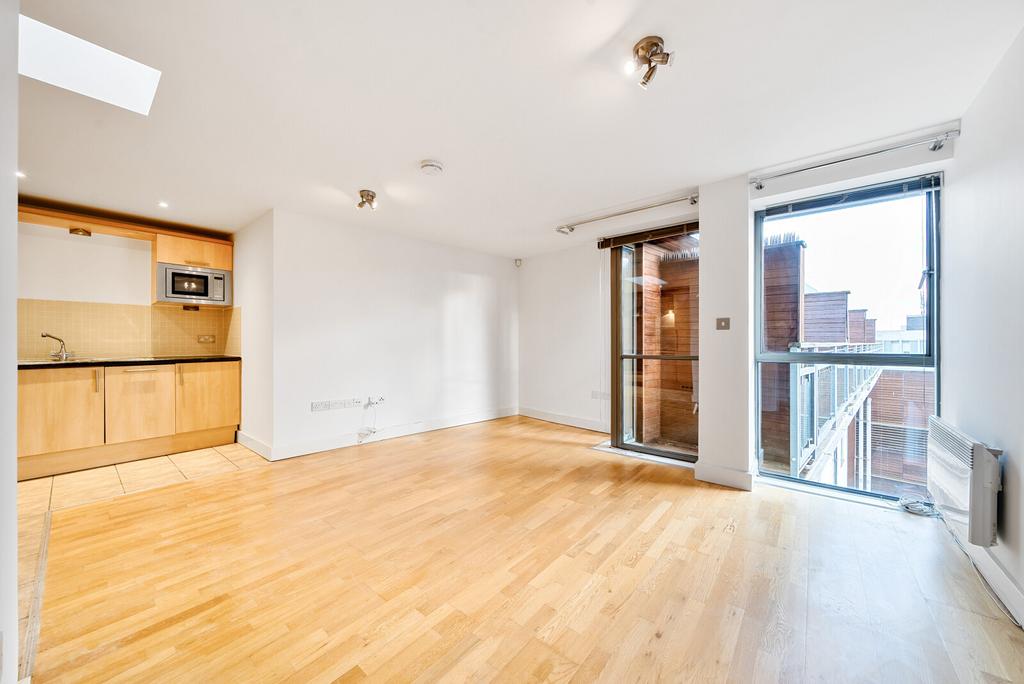 Sitting/Dining Room