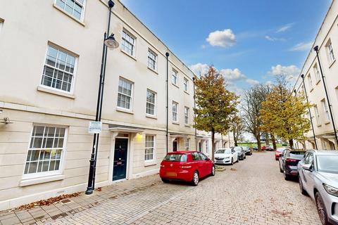 4 bedroom terraced house for sale, Mizzen Road, Plymouth, PL1