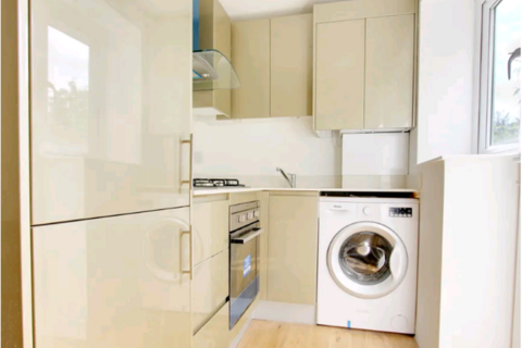 1 bedroom flat to rent, 91 Bushberry Court, Wellington Road, Enfield EN1