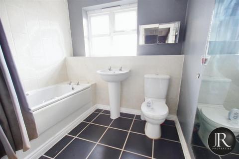 1 bedroom flat for sale, Canterbury Drive, Rugeley WS15