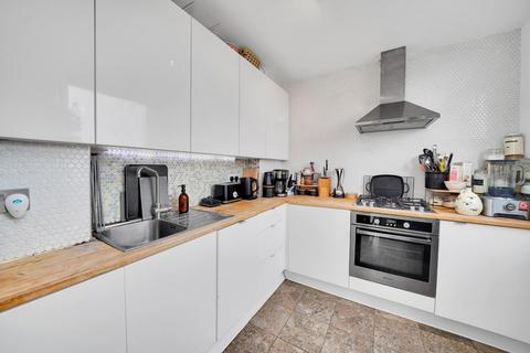 1 bedroom flat for sale, Columbia Road, London, E2