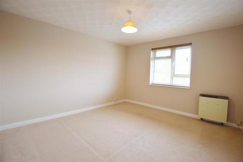 1 bedroom flat to rent, Knights Way