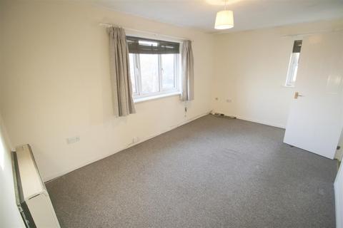 1 bedroom apartment to rent, Goodwood Close, Chester CH1