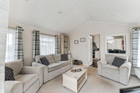 2 bedroom lodge for sale, Lochmanor Park, Dunning, PH2