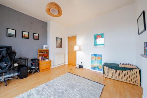 2/1, 16 Baker Street, Glasgow, G41 3YE