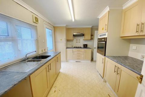 2 bedroom park home for sale, Gladelands Park, Ringwood Road, Ferndown, Ferndown, Dorset