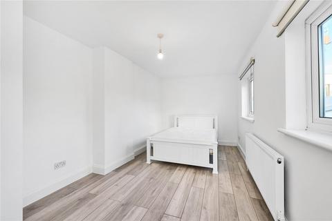 3 bedroom flat to rent, New Kent Road, London, SE1