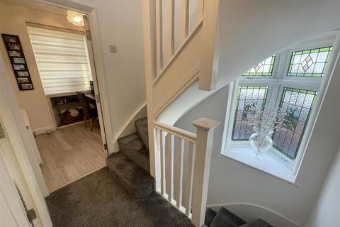 184 Waltham Way, London, E4 8AZ