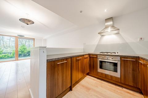 Flat 0/2, 10 Haggs Gate, Glasgow, G41 4BE