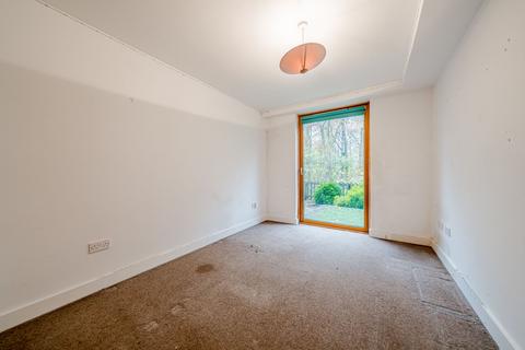 Flat 0/2, 10 Haggs Gate, Glasgow, G41 4BE