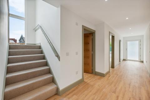 Ailsa Perth Road, Birnam, Dunkeld, PH8 0AA