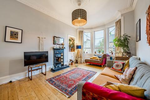 1 bedroom flat for sale, 86 Bowman Street, Flat 3/1, Govanhill, Glasgow, G42 8LF