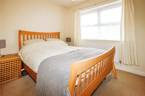 2 bedroom end of terrace house to rent, Colliers Break, Bristol BS16