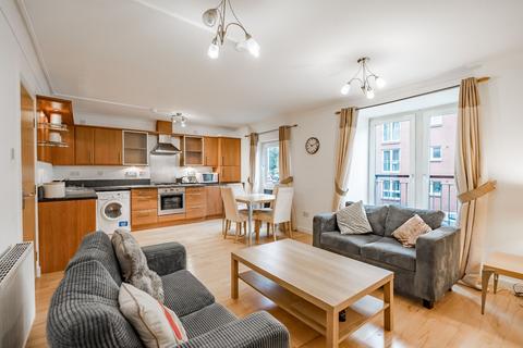 2 bedroom flat for sale, Crathie Drive, Flat 1/1, Thornwood, Glasgow, G11 7XE